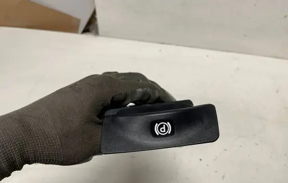 Mercedes-Benz E W211 Hand brake release handle 2114200077