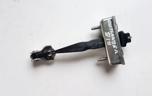 Mitsubishi Outlander IV Front door check strap stopper 5702A284