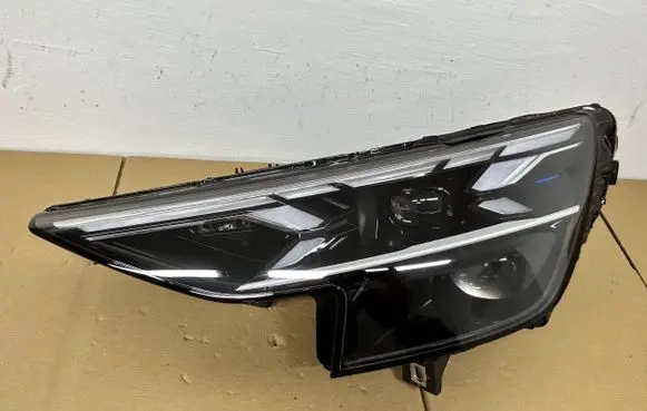 Audi Q8 Headlight/headlamp 4M8941085