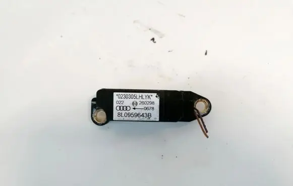 Audi A3 S3 8L Airbag deployment crash/impact sensor 8l0959643b