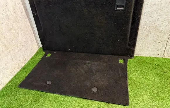 Maserati Ghibli Trunk/boot floor carpet liner 6700404260