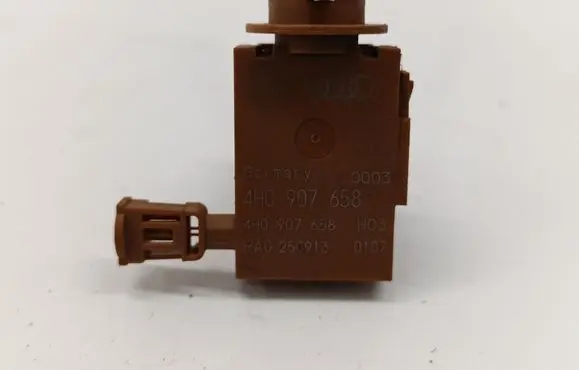 Audi A4 S4 B8 8K Air quality sensor 4H0907658
