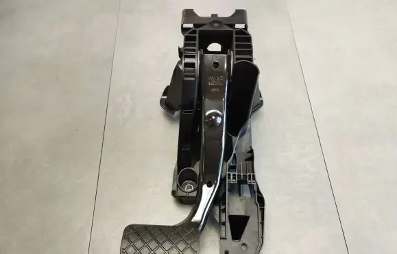 Skoda Octavia Mk4 Brake pedal 5Q1723058CD