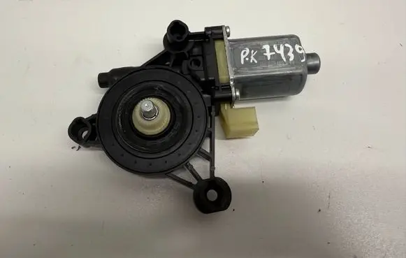 Skoda Karoq Front door window regulator motor 5Q0959801B
