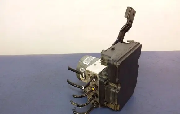 Hyundai i20 (GB IB) ABS Pump 58900-C8280