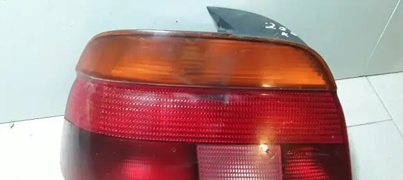 BMW 5 E39 Rear/tail lights 2VP00724001 8358031