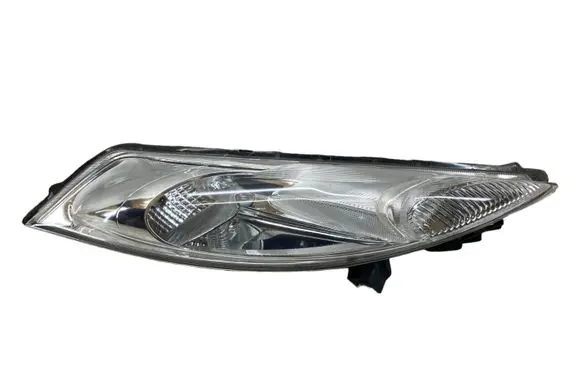 Nissan Juke I F15 Headlight/headlamp 261241KL0B