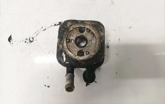 Engine oil radiator