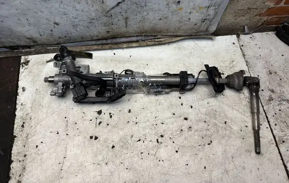 BMW 3 E46 Steering wheel axle 6764002
