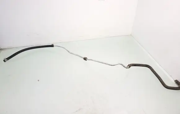 Mercedes-Benz E W212 Engine coolant pipe/hose 31715070 3015535