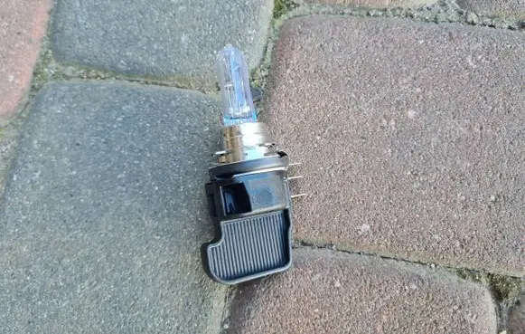 Headlight part
