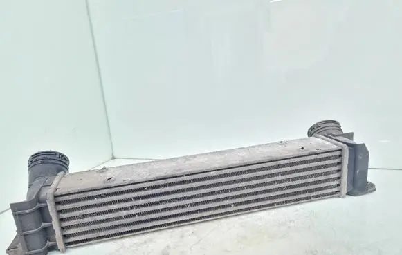 BMW 3 E90 E91 Intercooler radiator 3093796