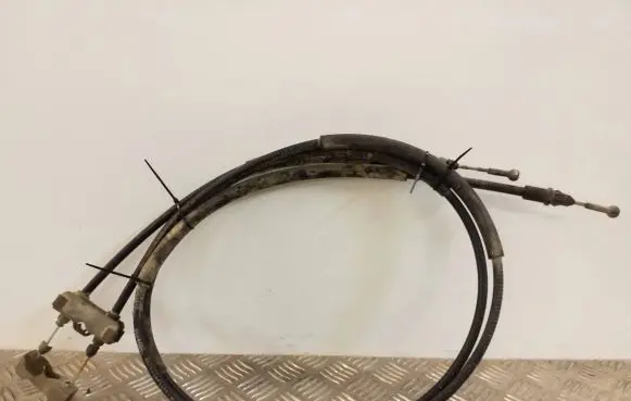 Opel Vivaro Hand brake release cable 865300709R 365312075R 93459142
