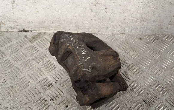 Toyota Corolla Verso AR10 Front brake caliper 4775005060