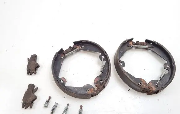 Mercedes-Benz ML W164 Brake pads (rear) 