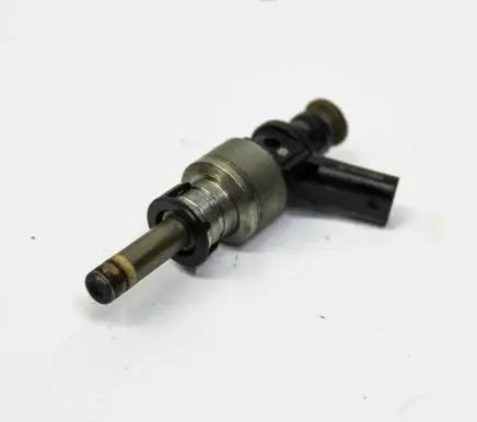 Audi Q7 4L Fuel injector 06E036P