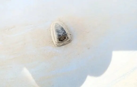 Nissan Sunny Windshield washer spray nozzle 
