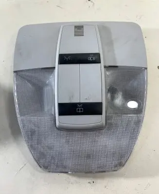 Mercedes-Benz B W245 Front seat light A169820
