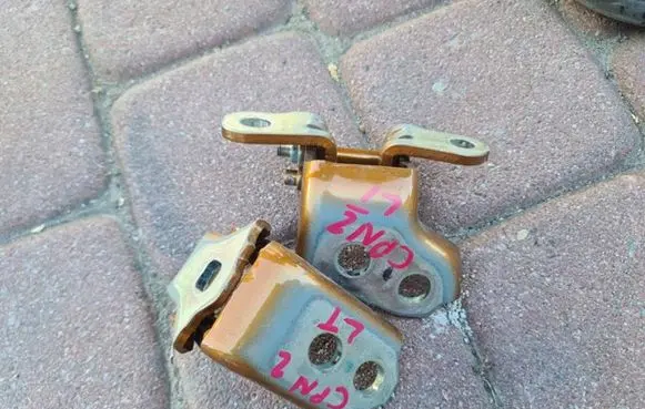 Renault Captur II Tailgate/trunk/boot hinge CPN18