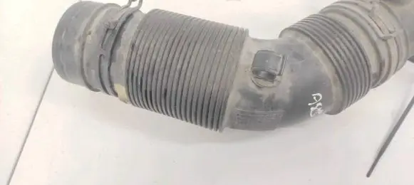 Audi Q7 4L Air intake hose/pipe