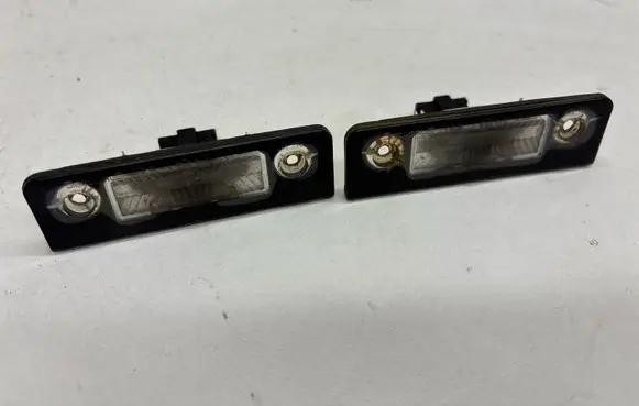 Skoda Octavia Mk2 (1Z) Number plate light 1Z0943021