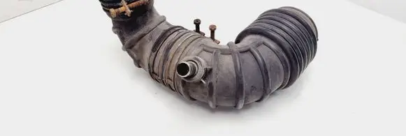 Nissan King Cab, Navara Air intake hose/pipe 00610
