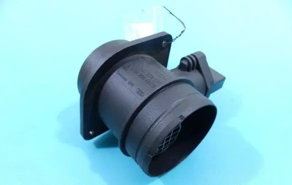 Volkswagen PASSAT B6 Mass air flow meter 0281002531 IMPRK1272262