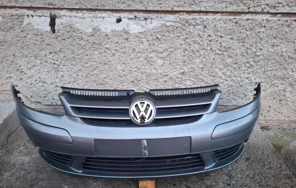 Volkswagen Golf V Front bumper 