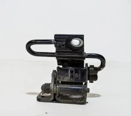 Volkswagen PASSAT CC Rear door upper hinge 3C8833412A