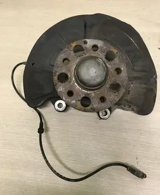 Mercedes-Benz E W212 Front wheel hub