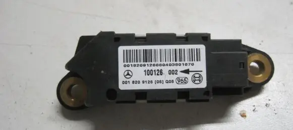 Mercedes-Benz E W211 Airbag deployment crash/impact sensor 0018209126