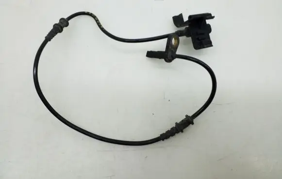 Mercedes-Benz CLS C219 ABS brake wheel speed sensor A2115402317