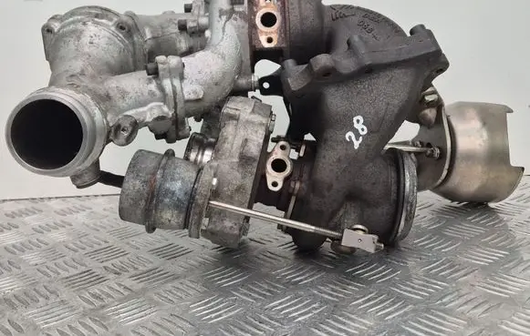 Mercedes-Benz C W204 Turbo A6510906180 A6510905780 A6510902880