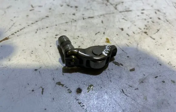 Dodge Durango III Valve rocker arm 