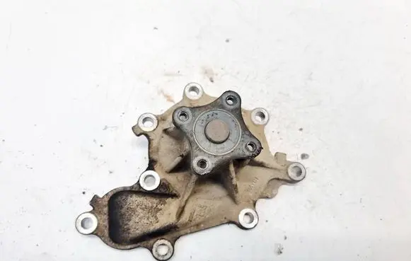 Nissan X-Trail T30 Water pump 