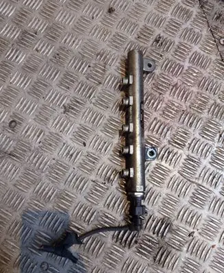 Fiat Croma Fuel main line pipe 55209572 057738L4 0445214095