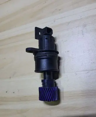 Nissan Almera Tino ABS wheel speed sensor 0826
