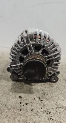 Volkswagen PASSAT B6 Generator/alternator 06F903023C