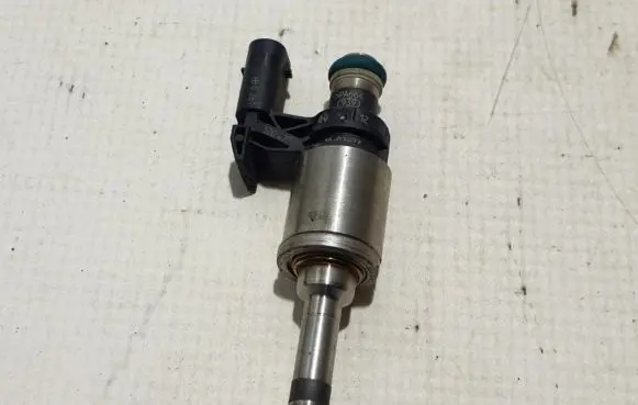 Seat Ibiza V (KJ) Fuel injector 04E906036AE