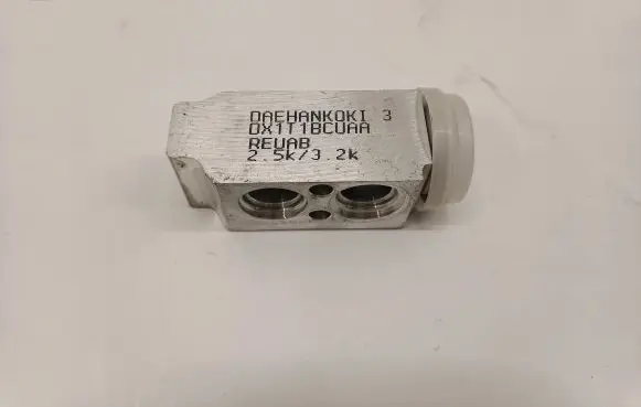 Air conditioning (A/C) expansion valve