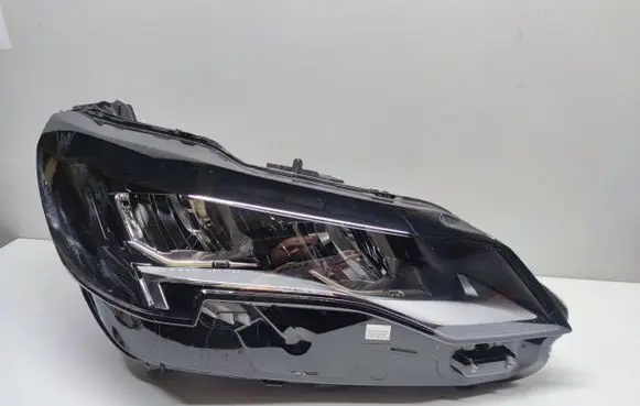 Peugeot 3008 II Headlight/headlamp 9836230180