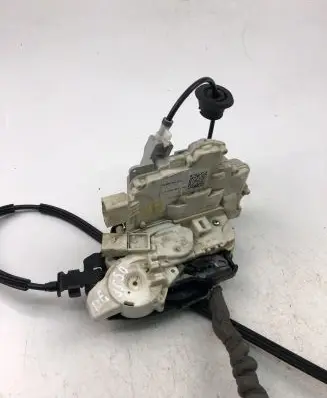 Audi Q7 4M Rear door lock 4M0839015L