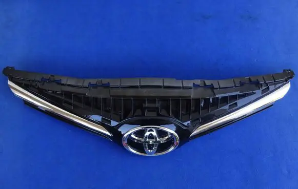 Toyota Avensis T270 Front grill 5311405120