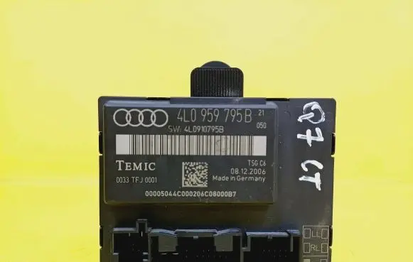 Audi Q7 4L Door control unit/module 4L0959795B 4L0910795B