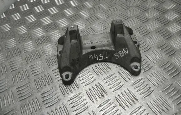 Mercedes-Benz S W222 EGR valve cooler bracket A2052420340 VD19853