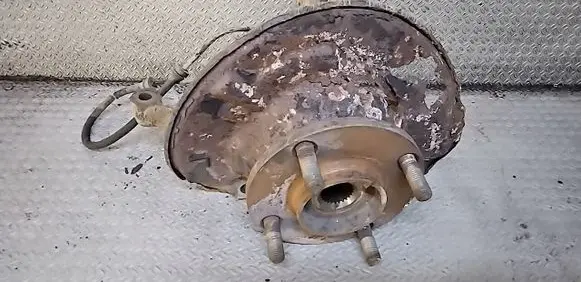 Mitsubishi Colt Front wheel hub spindle knuckle