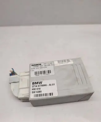 BMW X5 E70 Suspension control unit/module 6778966 4461500500 ECUE6XE70