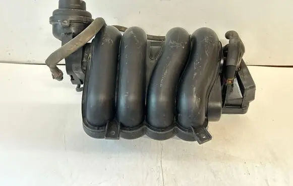 Honda CR-V Intake manifold 17100PNAJ0
