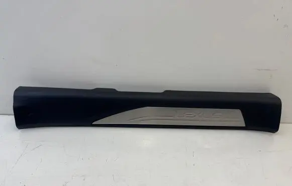Lexus RX 450H Front sill trim cover 6791048160