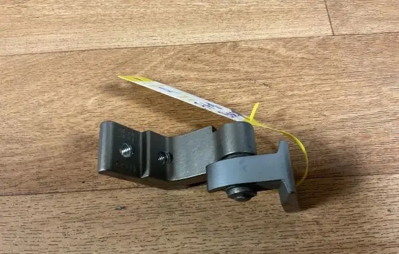 Audi A6 S6 C6 4F Rear door upper hinge